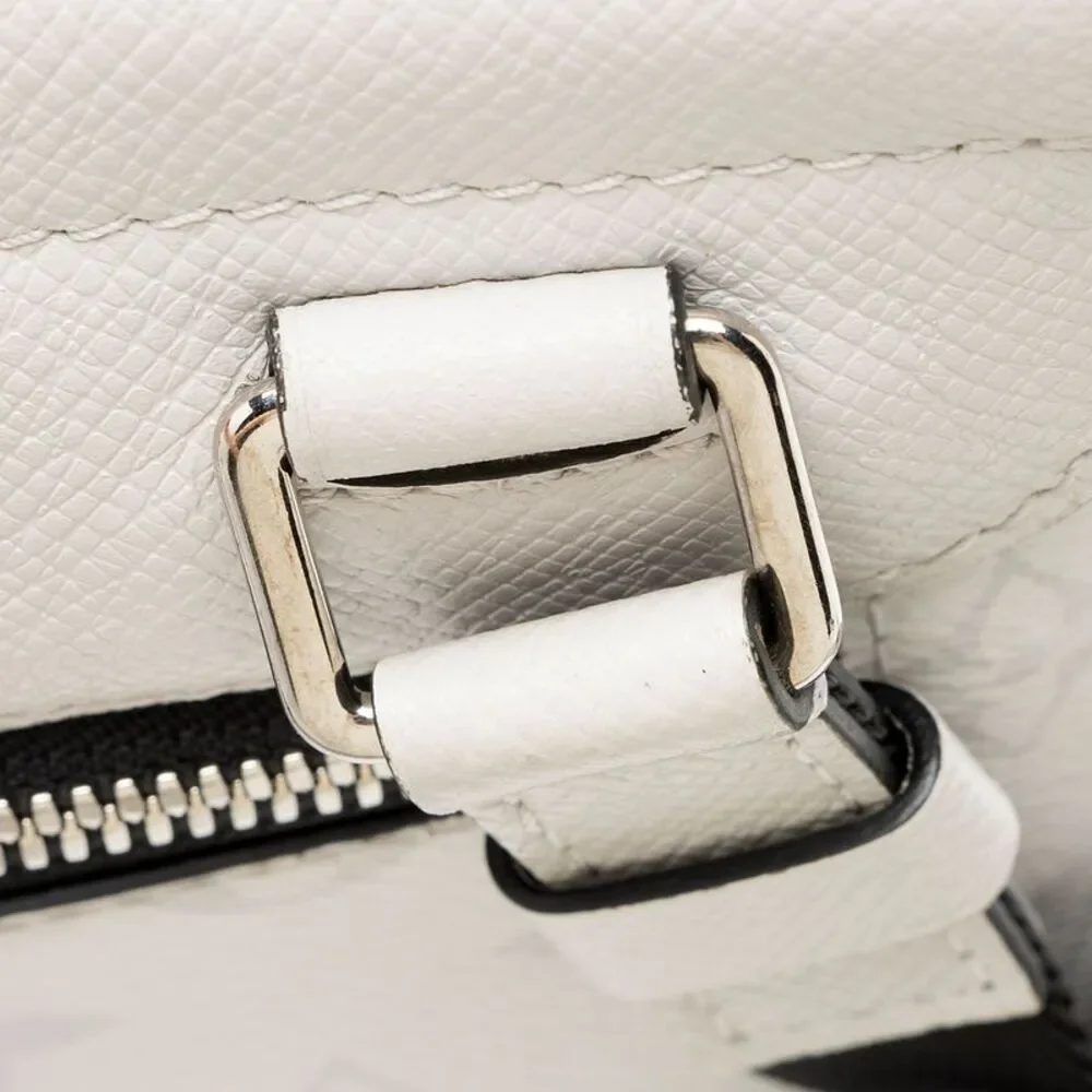 Louis Vuitton Monogram Chalk Taiga Leather Outdoor Flap Messenger